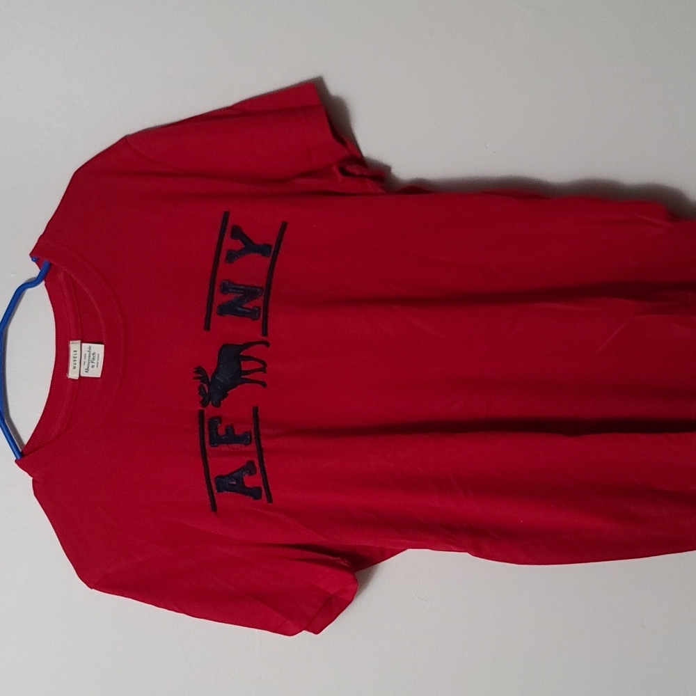 Abercrombie & Fitch T Shirt Large